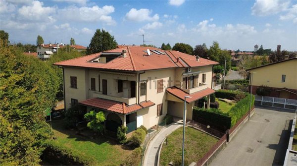 appartamento in vendita a Mezzago in zona Cascina Orobona
