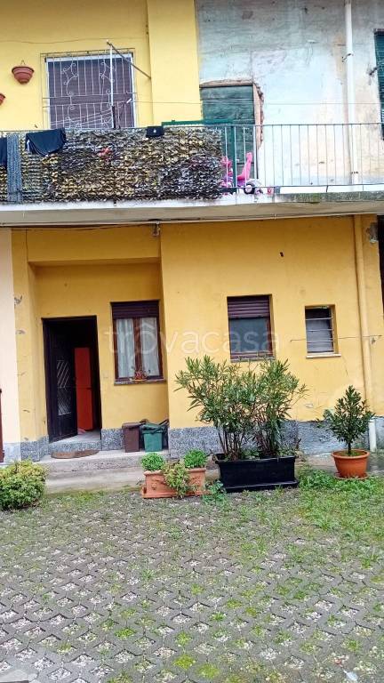 appartamento in vendita a Mezzago in zona Cascina Orobona
