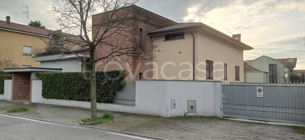 casa indipendente in vendita a Mezzago in zona Cascina Orobona