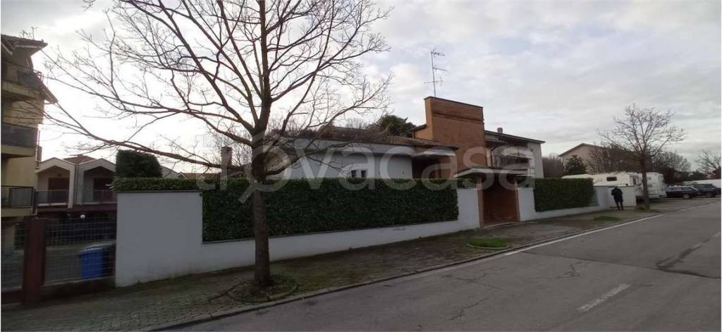 casa indipendente in vendita a Mezzago in zona Cascina Orobona
