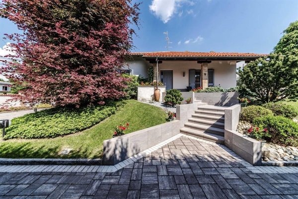 casa indipendente in vendita a Misinto