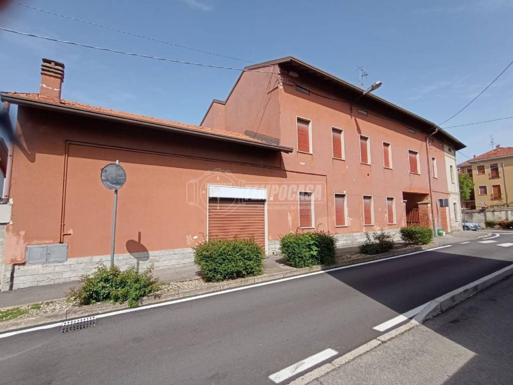 casa indipendente in vendita a Misinto