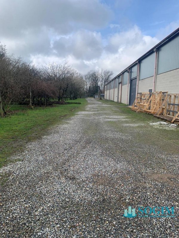 locale di sgombero in vendita a Misinto