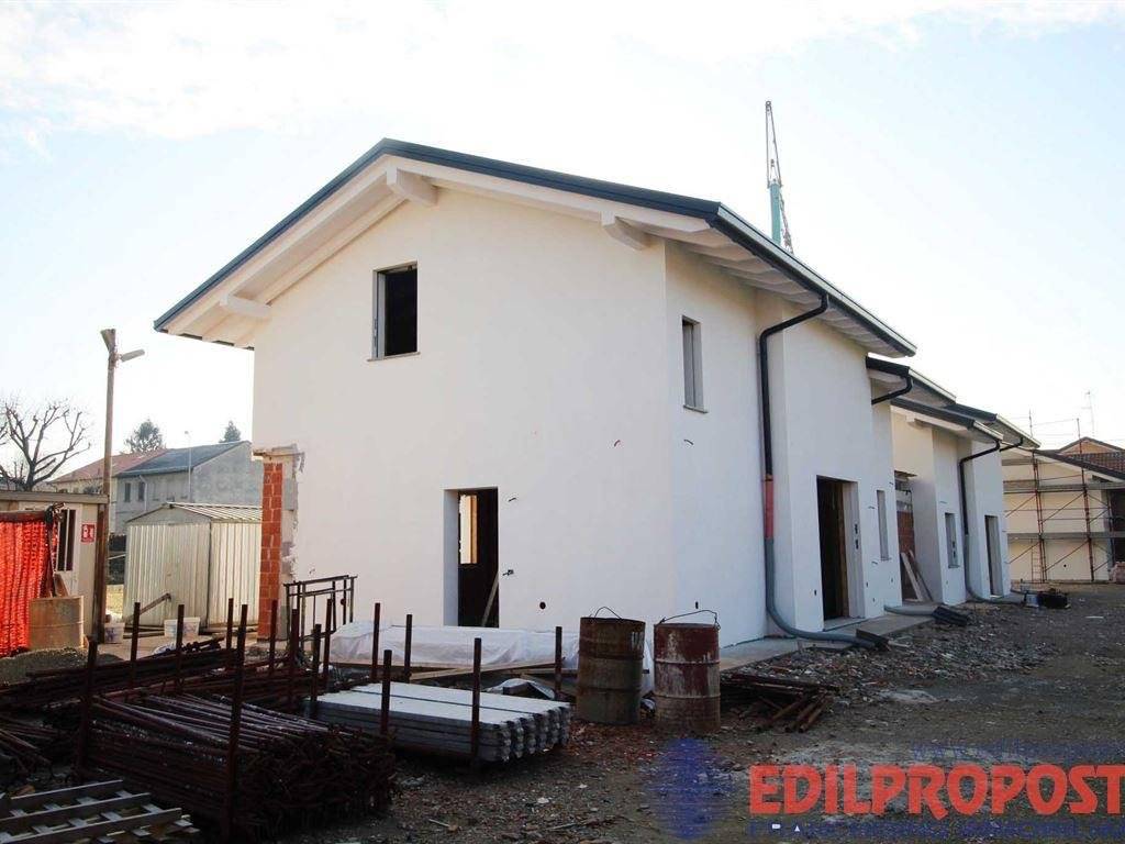 casa indipendente in vendita a Misinto in zona Cascina Nuova