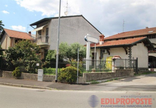 negozio in vendita a Misinto