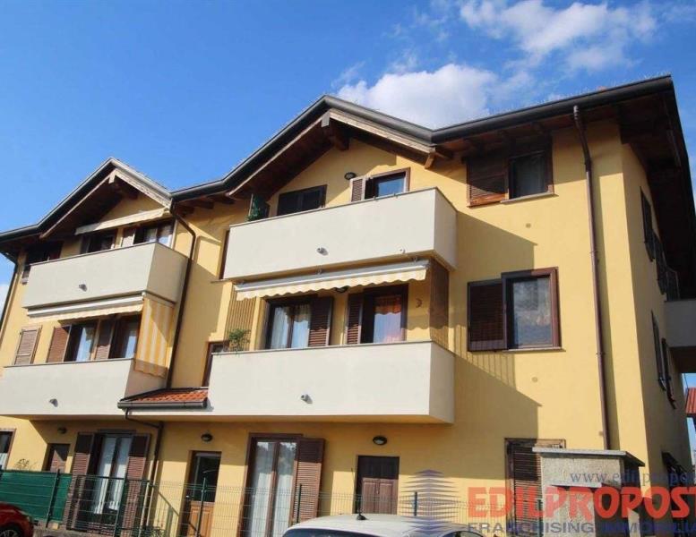 appartamento in vendita a Misinto in zona Cascina Nuova