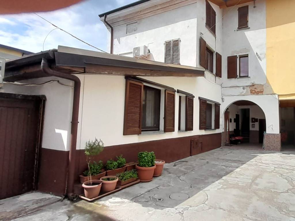 appartamento in vendita a Misinto