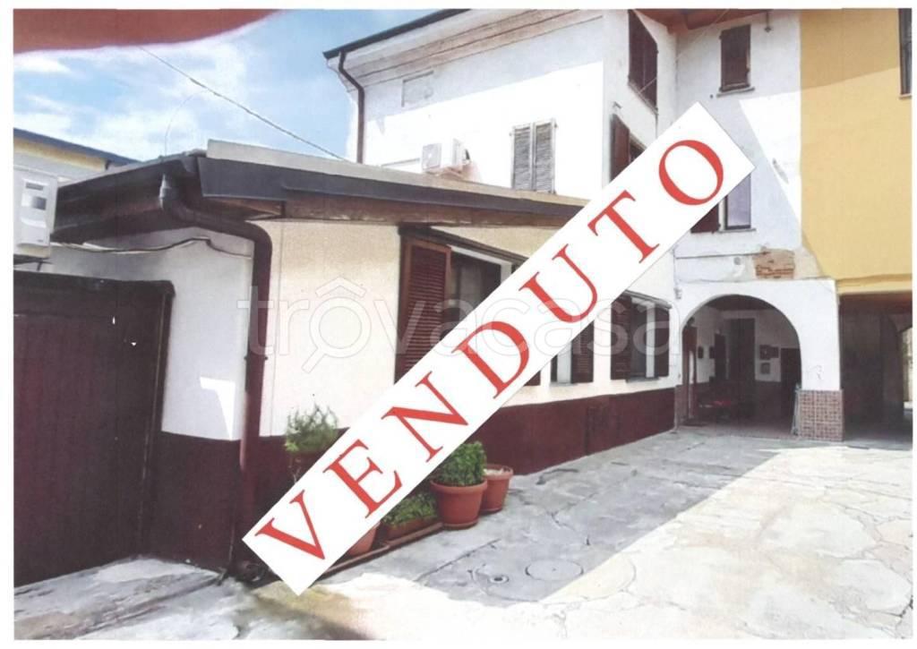 appartamento in vendita a Misinto