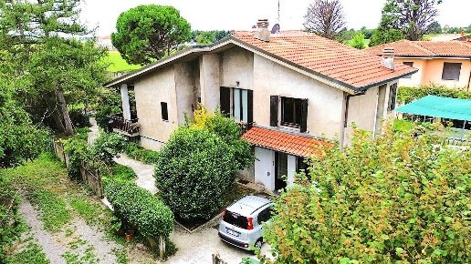 casa indipendente in vendita a Misinto in zona Cascina Nuova