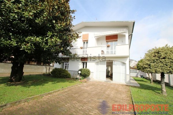 casa indipendente in vendita a Misinto