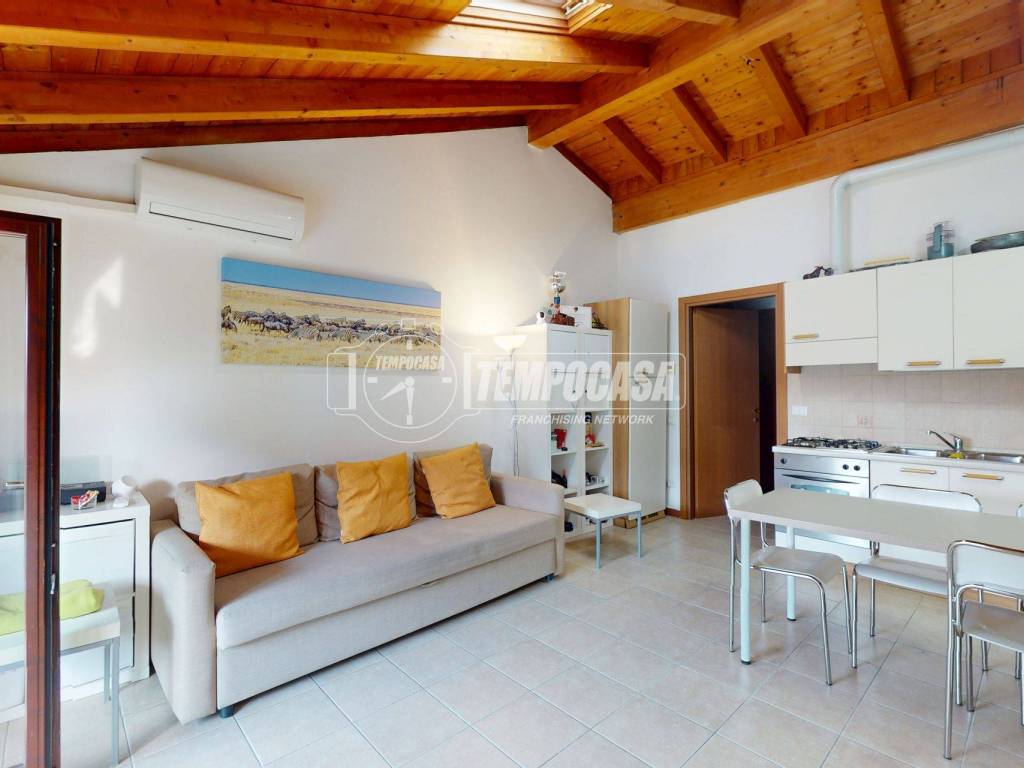 appartamento in vendita a Misinto