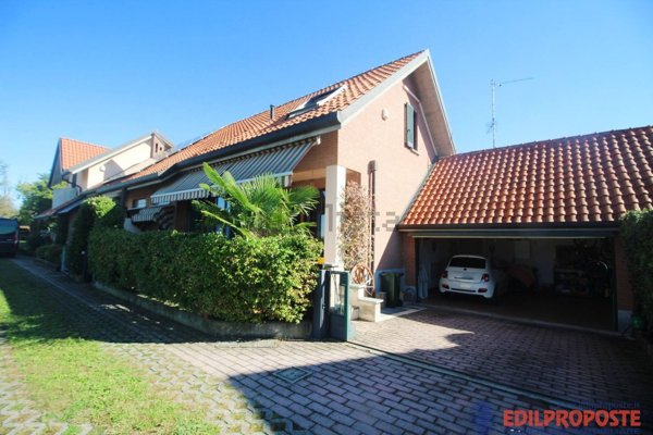 casa indipendente in vendita a Misinto