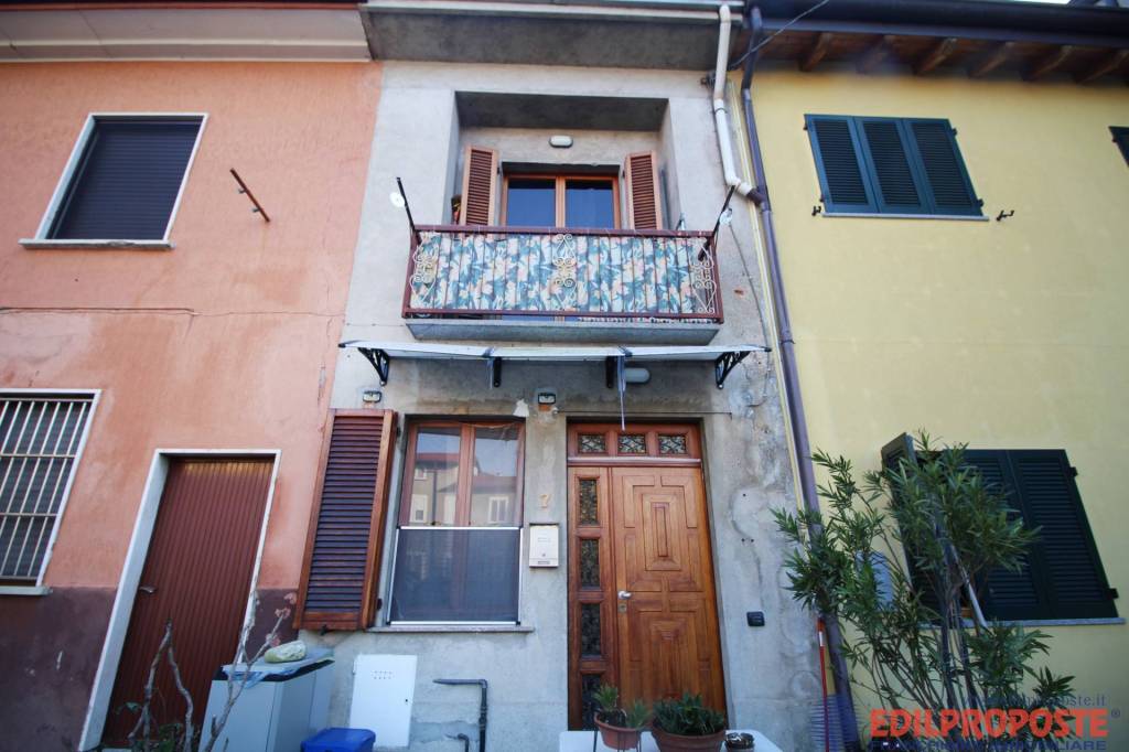 appartamento in vendita a Misinto