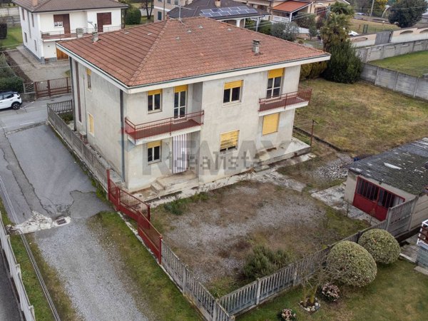 casa indipendente in vendita a Misinto