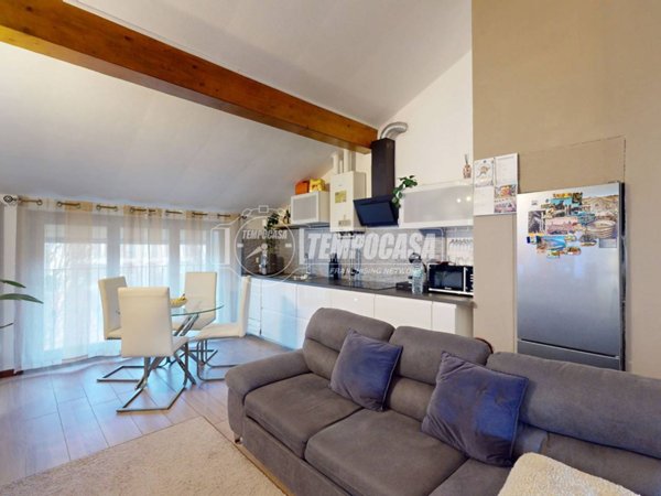 appartamento in vendita a Misinto in zona Cascina Nuova