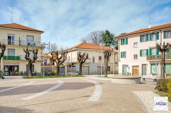 negozio in vendita a Misinto