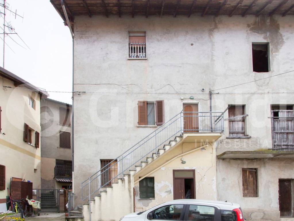 appartamento in vendita a Misinto