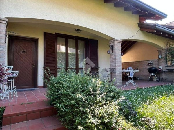 casa indipendente in vendita a Misinto