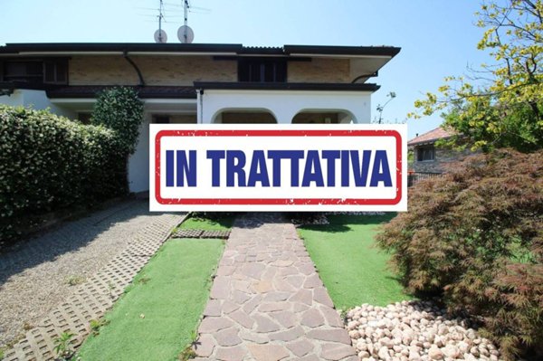 casa indipendente in vendita a Misinto in zona Cascina Nuova