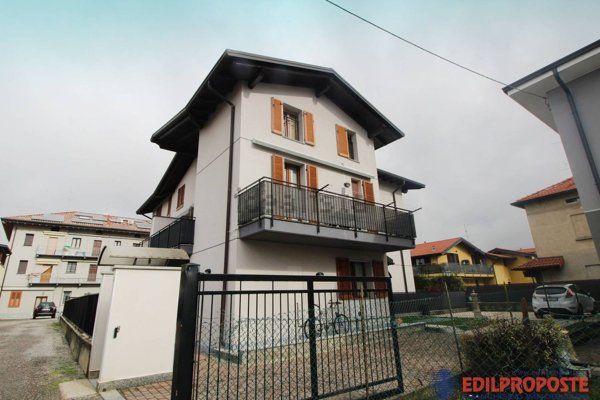 appartamento in vendita a Misinto in zona Cascina Sant'Andrea
