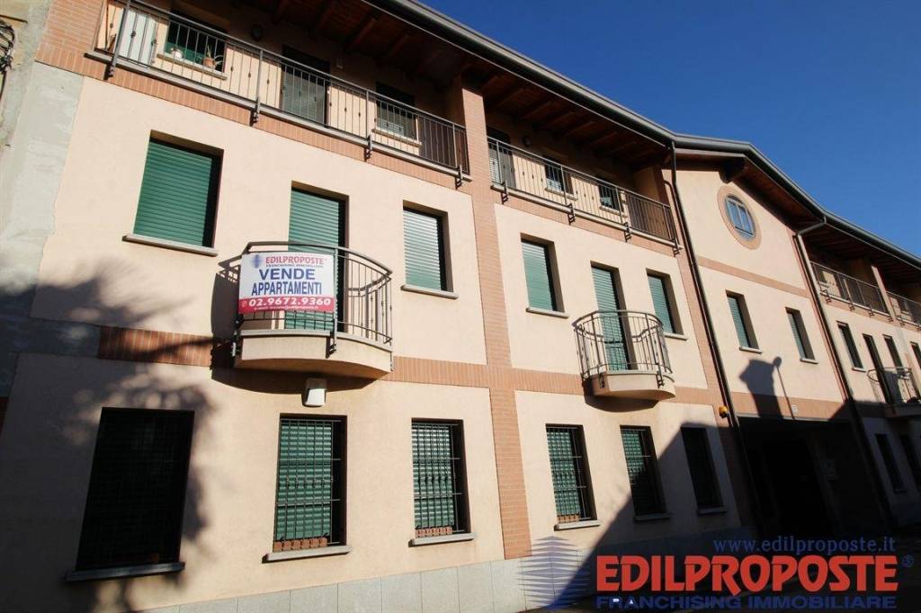 appartamento in vendita a Misinto in zona Cascina Nuova