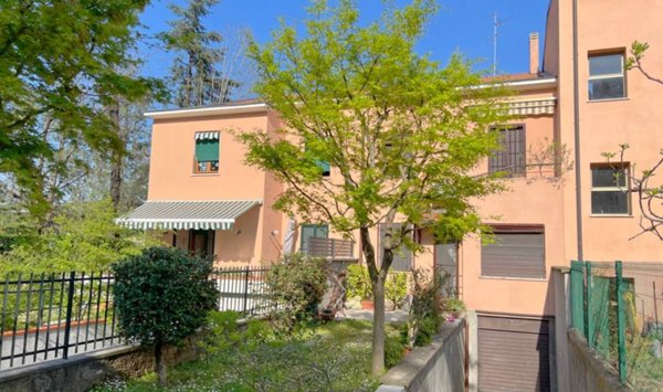 casa indipendente in vendita a Monza