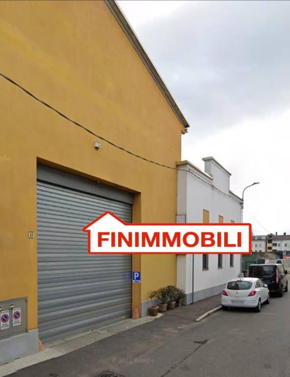 locale commerciale in vendita a Monza