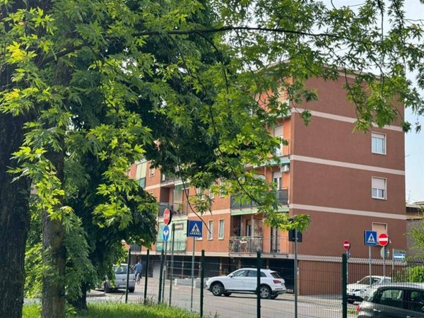 appartamento in vendita a Monza in zona Centro Storico