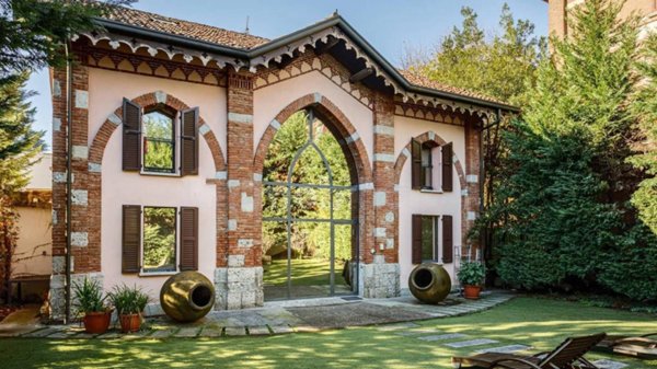 casa indipendente in vendita a Monza in zona Centro Storico