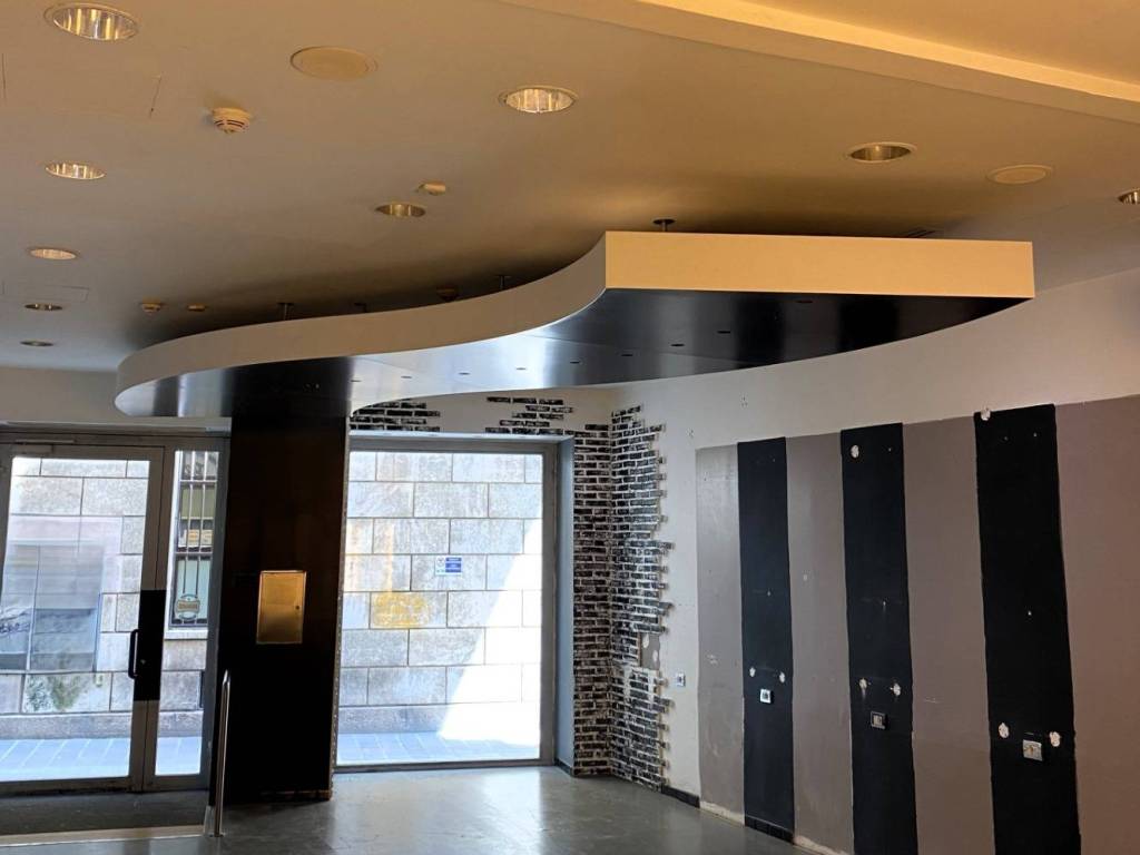 negozio in vendita a Monza in zona Centro Storico