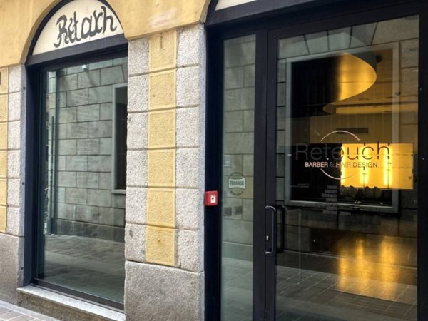 negozio in vendita a Monza in zona Centro Storico