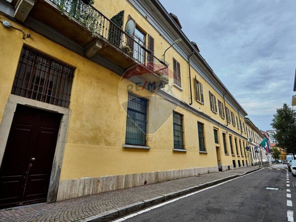 intera palazzina in vendita a Monza