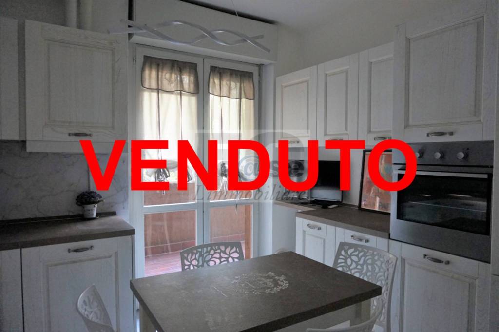 appartamento in vendita a Monza in zona Centro Storico