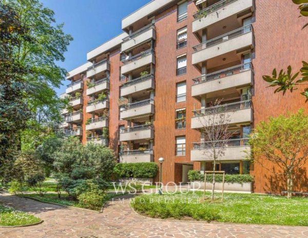 appartamento in vendita a Monza in zona Centro Storico