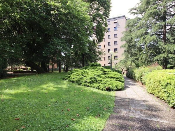 ufficio in vendita a Monza in zona Centro Storico