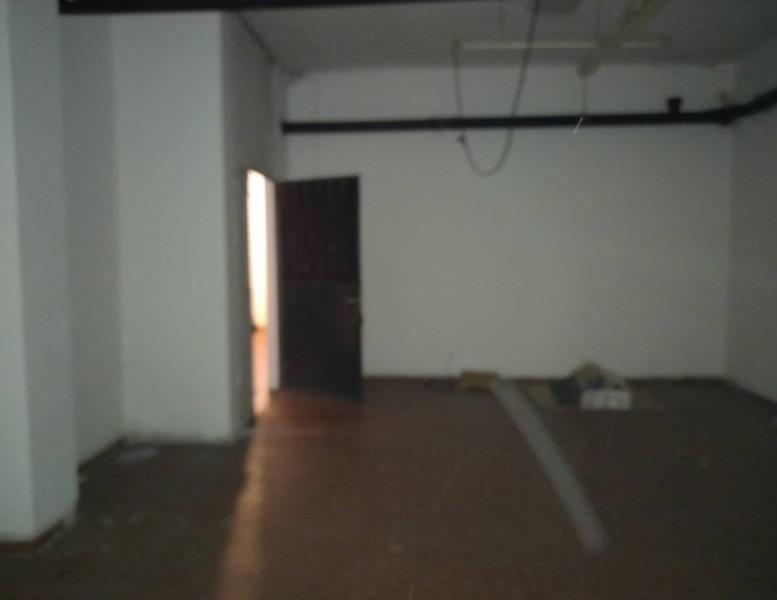 locale commerciale in vendita a Monza