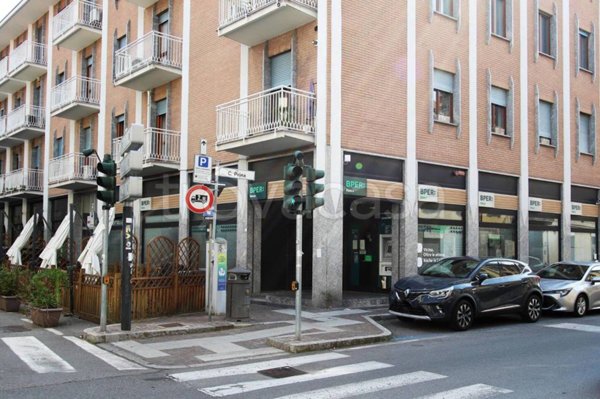 negozio in vendita a Monza