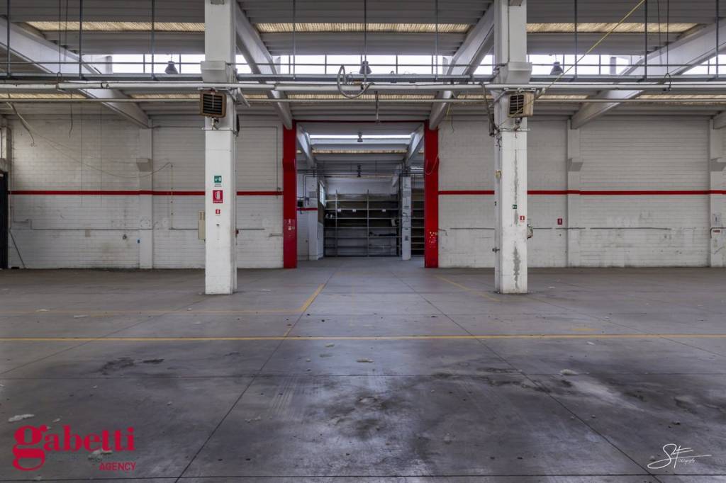 capannone in vendita a Monza
