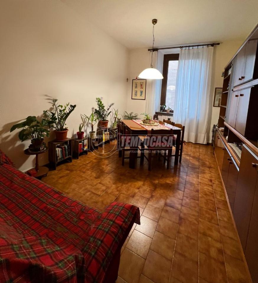 appartamento in vendita a Monza in zona Centro Storico