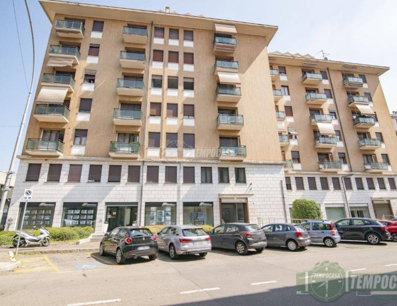 appartamento in vendita a Monza in zona Centro Storico