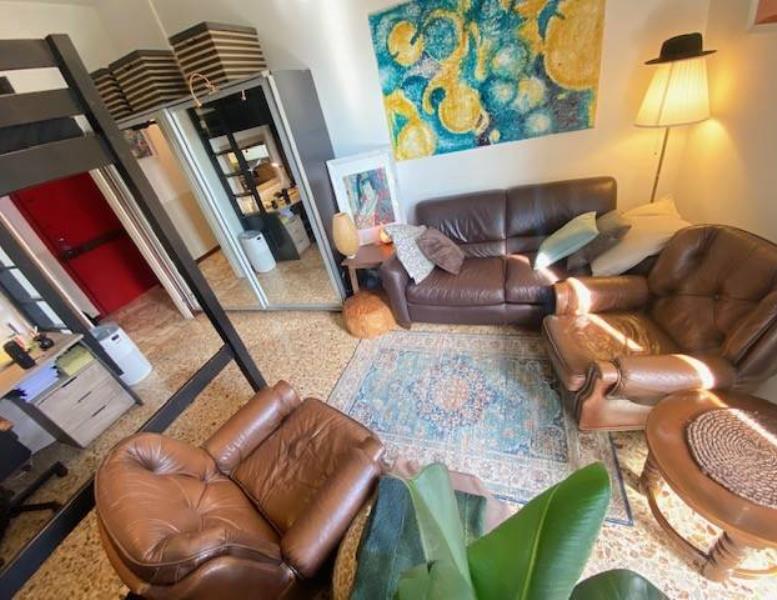 appartamento in vendita a Monza in zona Centro Storico