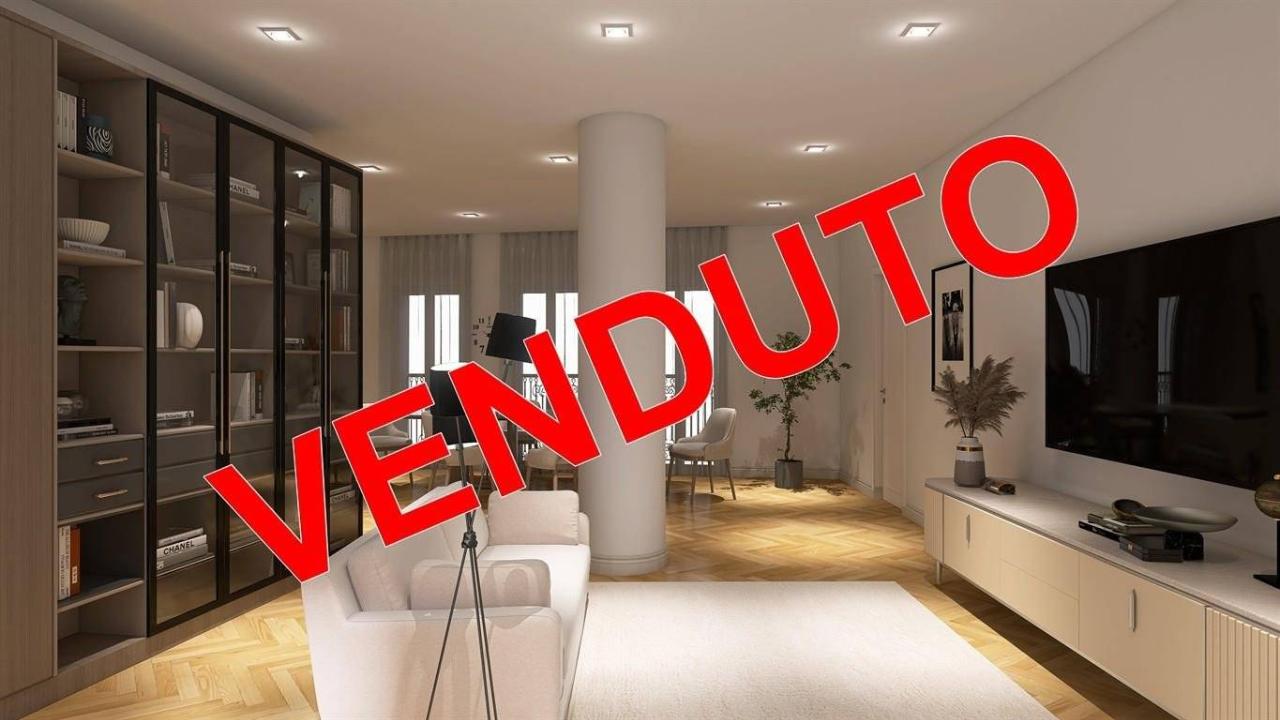 appartamento in vendita a Monza in zona Centro Storico