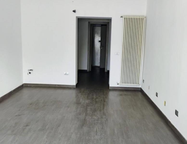 negozio in vendita a Monza