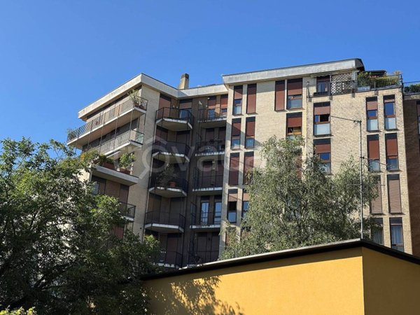appartamento in vendita a Monza in zona Centro Storico