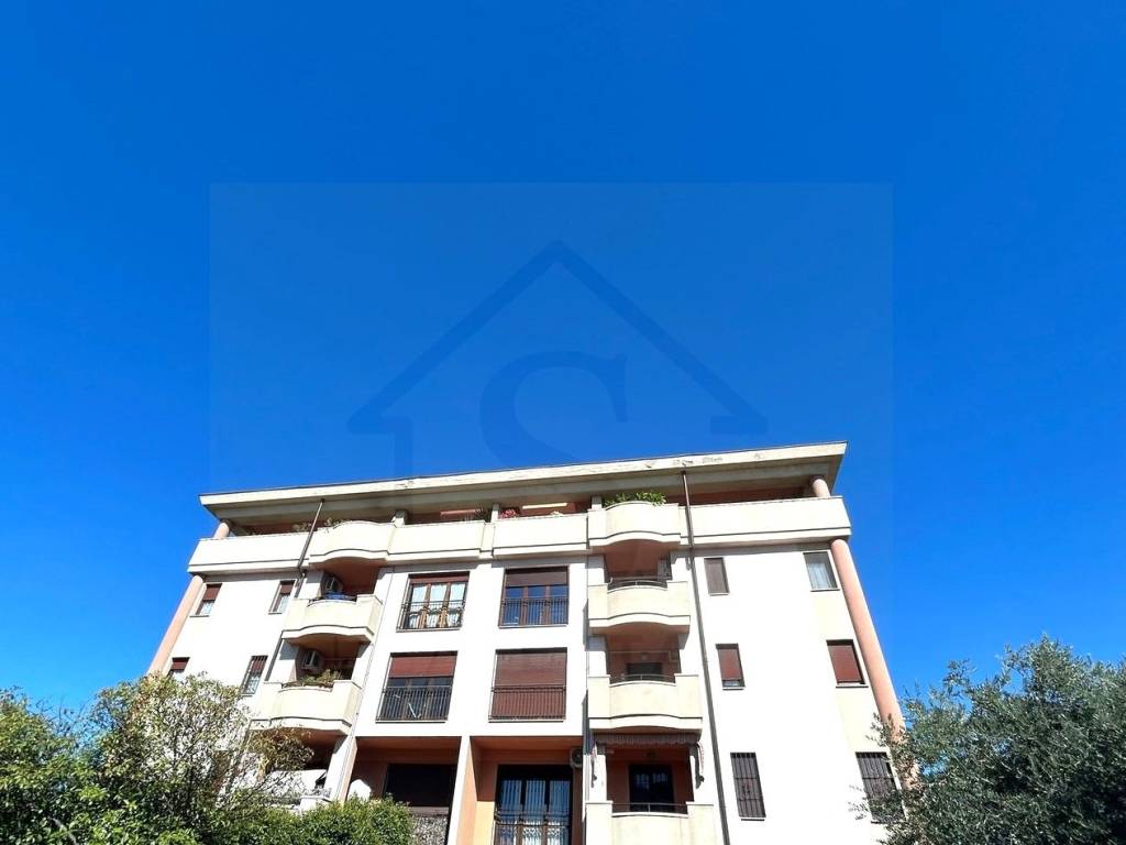 appartamento in vendita a Monza in zona Centro Storico