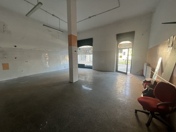 negozio in vendita a Monza in zona Centro Storico