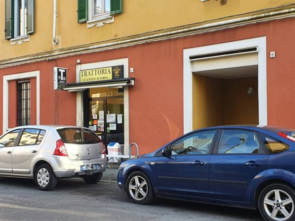 negozio in vendita a Monza
