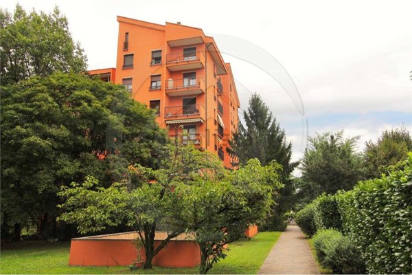appartamento in vendita a Monza in zona Centro Storico