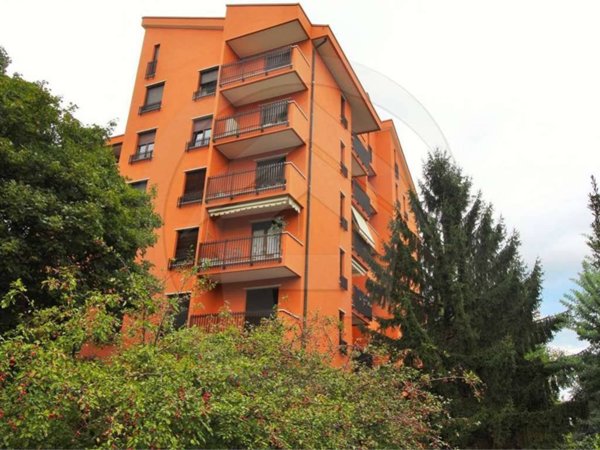 appartamento in vendita a Monza in zona Centro Storico