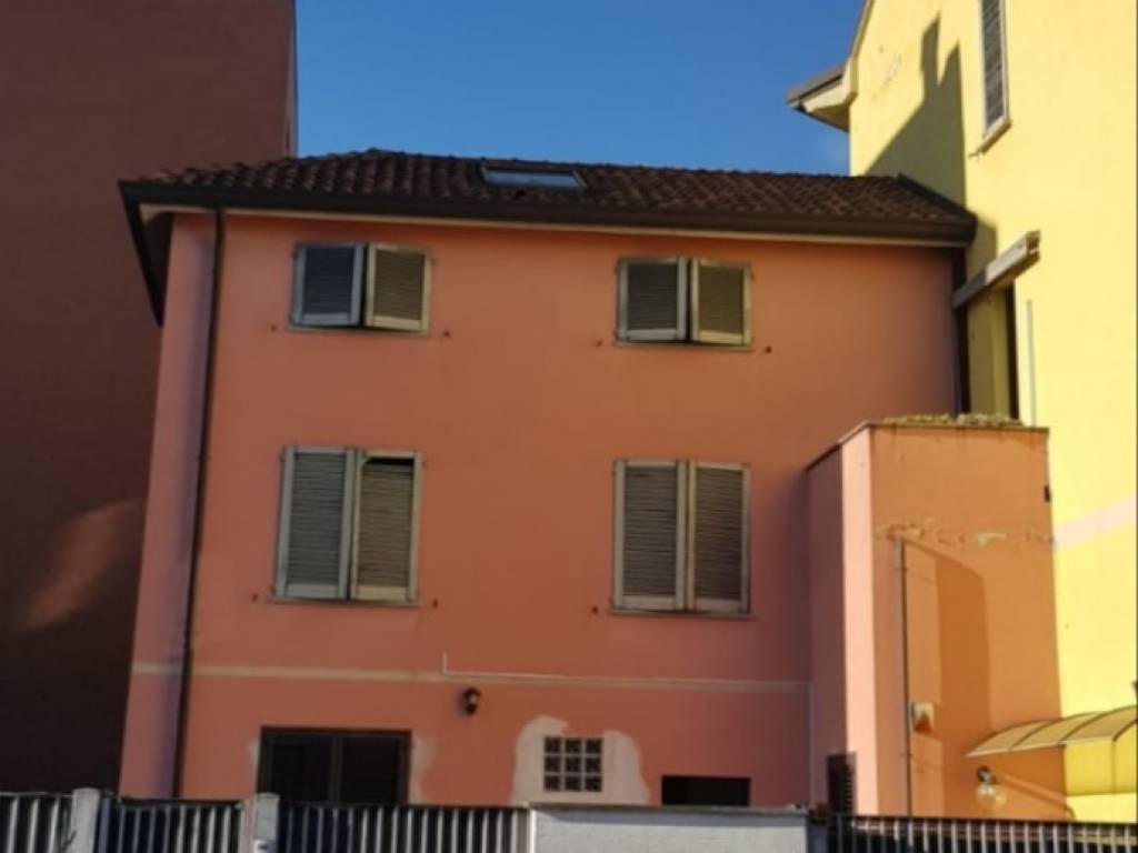casa indipendente in vendita a Monza